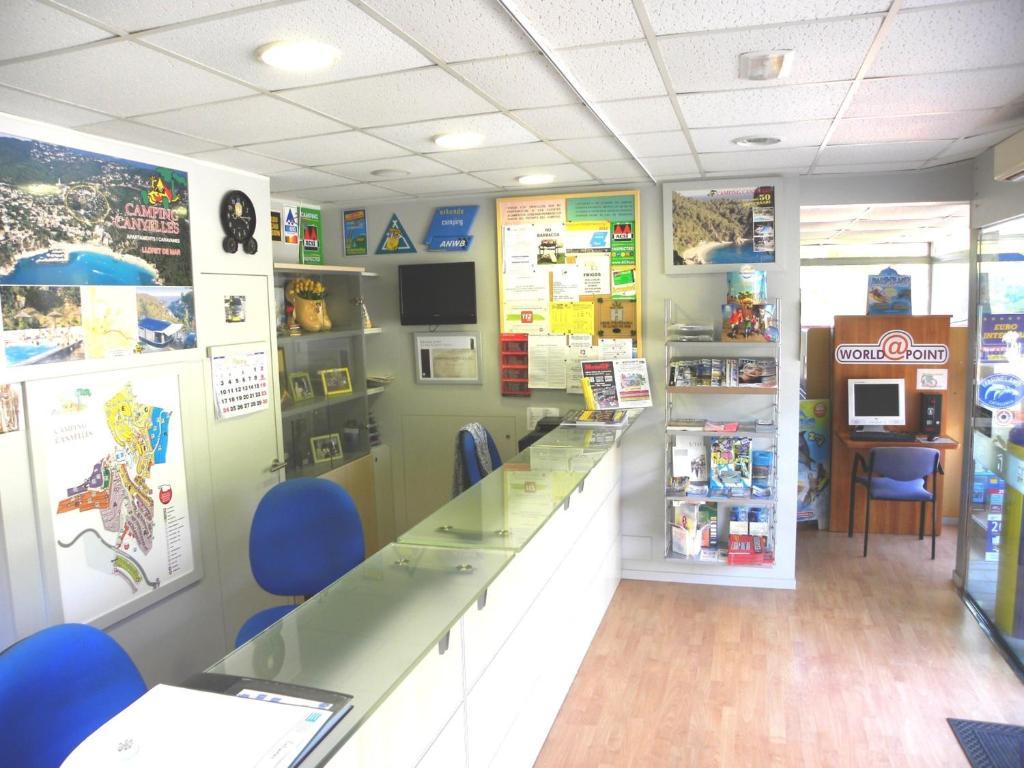 Camping Senia Cala Canyelles Hotell Lloret de Mar Exteriör bild