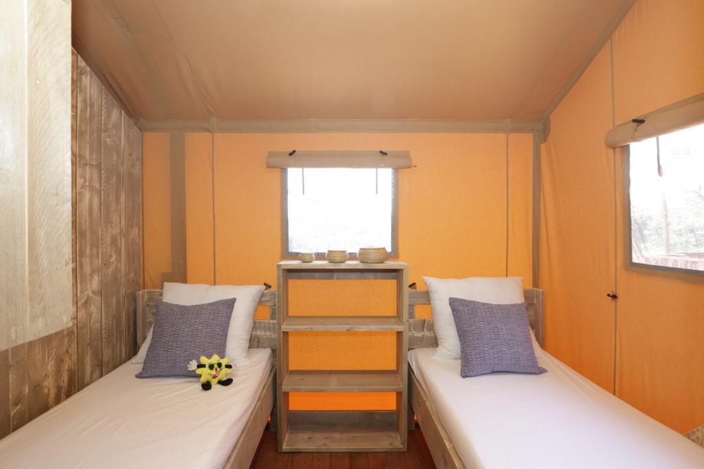 Camping Senia Cala Canyelles Hotell Lloret de Mar Exteriör bild